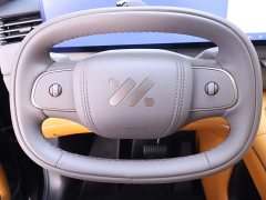 IM Motors Zhiji LS8 52 Max Luxury Six-Seater - ფოტო 16