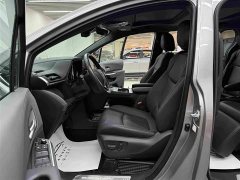 Toyota Sienna 2.5L Hybrid Premium Edition - ფოტო 6