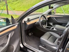 Tesla Model Y Long Range All-Wheel Drive - ფოტო 5
