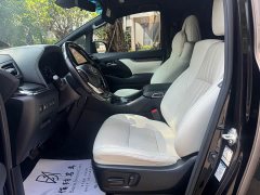 Lexus LM 2020 300h Four-Seat Royal Edition - ფოტო 11