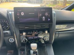 Lexus LM 2020 300h Four-Seat Royal Edition - ფოტო 19