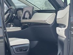 Lexus LM 2023 500h Six-Seat Premium Edition - ფოტო 7