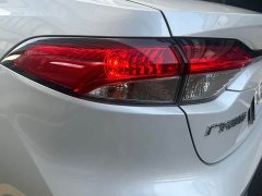 Toyota Corolla 2022 1.8L CVT Luxury - ფოტო 12