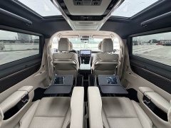 Toyota Vellfire Crown Hybrid 2.5L Executive Premier Edition - photo 12