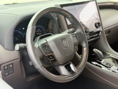 Toyota Vellfire Crown Hybrid 2.5L Executive Premier Edition - photo 17