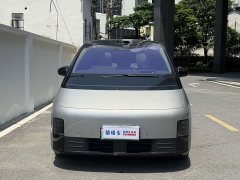 Li Auto MEGA Home Family Edition - ფოტო 2