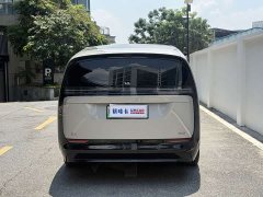 Li Auto MEGA Home Family Edition - ფოტო 5