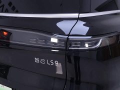 IM Motors Zhiji LS9 52 Ultra - ფოტო 9
