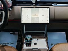 Land Rover Range Rover 3.0 L6 400PS Extended Wheelbase 7-Seater - ფოტო 14