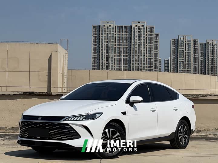 BYD Qin PLUS DM-i Smart Driving Edition 120KM Excellence - ავტომობილი ჩინეთიდან