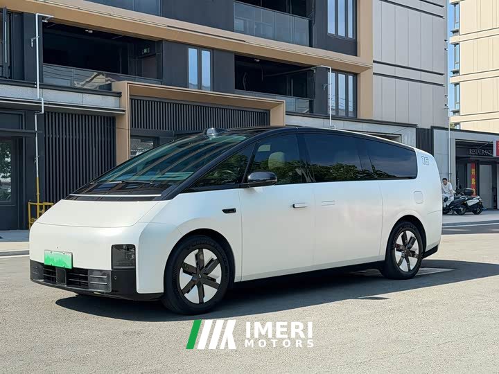 Li Auto Li Xiang MEGA Ultra - ავტომობილი ჩინეთიდან