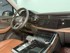 Audi Q7 55 TFSI quattro S line Sport - ფოტო 13