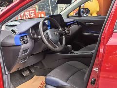 Toyota C-HR 2.0L Comfort - ფოტო 13