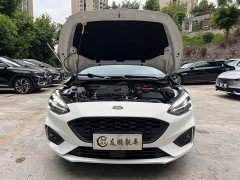 Ford Focus 2021 Hatchback EcoBoost 180 Automatic Trend - ფოტო 4