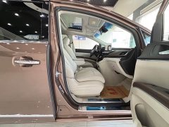Buick GL8 Land Business Class 652T Luxury - ფოტო 12