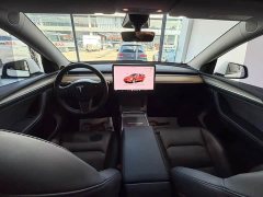Tesla Model Y Long Range All-Wheel Drive - ფოტო 14