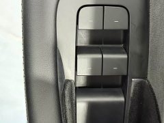 Tesla Model Y Long Range All-Wheel Drive - ფოტო 6