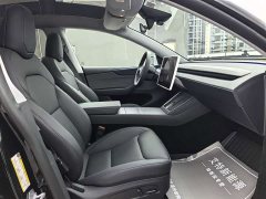 Tesla Model Y Rear-Wheel Drive - ფოტო 10