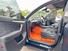 Tesla Model Y Long Range All-Wheel Drive - ფოტო 10