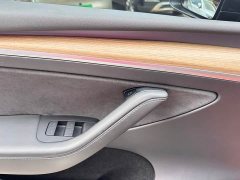 Tesla Model Y Long Range All-Wheel Drive - ფოტო 16