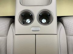 Li Auto i8 Standard Edition - ფოტო 20