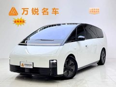 Li Auto MEGA Home Family Edition - ფოტო 1