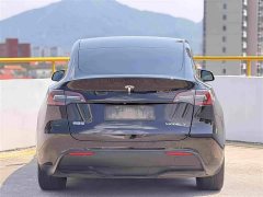 Tesla Model Y Standard Range RWD - ფოტო 5