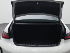 BMW 3 Series 320Li M Sport Package - ფოტო 16