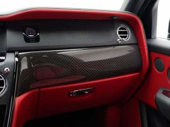 Rolls-Royce Cullinan Black Badge - ფოტო 13