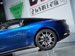 Aston Martin DB11 4.0T V8 Coupe - ფოტო 8