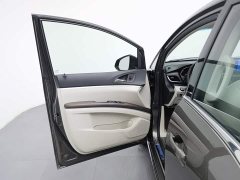 Buick GL8 Land Business Class Comfort Edition - ფოტო 8