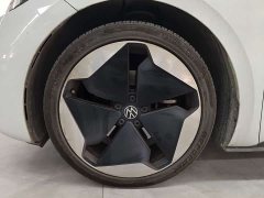 Volkswagen ID.3 Outstanding Edition - ფოტო 13