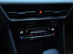 Volkswagen Tiguan L 380TSI Automatic AWD R-Line Enjoyment Edition 7-Seater - ფოტო 11