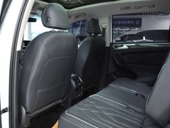 Volkswagen Tiguan L 380TSI Automatic AWD R-Line Enjoyment Edition 7-Seater - ფოტო 7