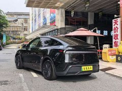Tesla Model Y Rear-Wheel Drive - ფოტო 7