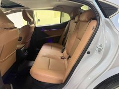 Toyota Camry Hybrid 2.0L HGVP Luxury - ფოტო 14
