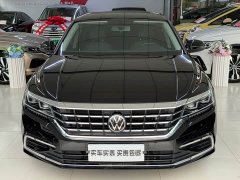 Volkswagen Passat 330TSI Luxury - ფოტო 2
