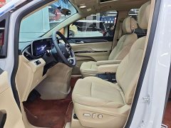 Buick GL8 Land Executive Cabin Advance Edition - ფოტო 5