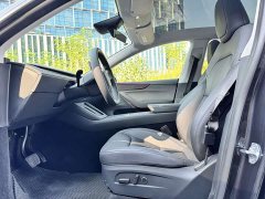 Tesla Model Y Rear-Wheel Drive - ფოტო 4