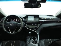 Toyota Camry 2.5G Luxury - ფოტო 16