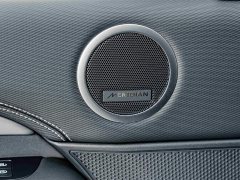 Land Rover Discovery 360PS R-Dynamic SE - ფოტო 19