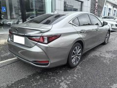 Lexus ES 2022 300h Excellence Edition - ფოტო 8