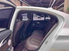 BMW 1 Series 120i M Sport Night Edition - ფოტო 10