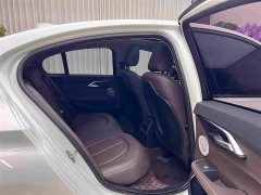 BMW 1 Series 120i M Sport Night Edition - ფოტო 11