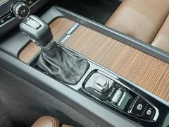 Volvo XC60 T5 AWD Smart Remote Luxury Edition - ფოტო 17