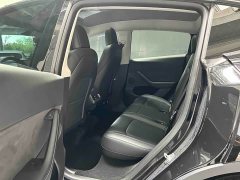 Tesla Model Y Rear-Wheel Drive - ფოტო 5