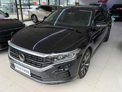 Volkswagen Passat 2022 330TSI Luxury - ფოტო 1