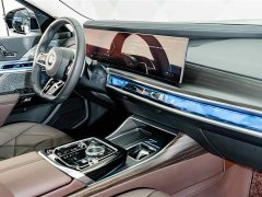BMW 7 Series 2023 735Li M Sport Package - ფოტო 18