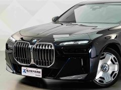 BMW 7 Series 2023 735Li M Sport Package - ფოტო 2