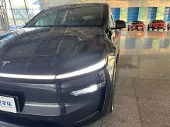 Tesla Model Y Rear-Wheel Drive - ფოტო 16